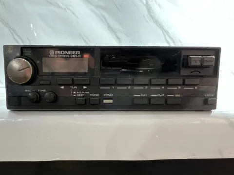 1980s Pioneer KE-4700 Stereo Car Radio Cassette