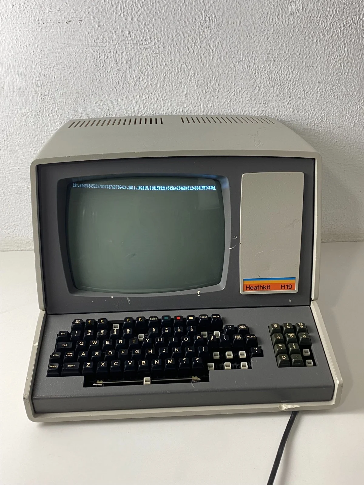 1980 Heathkit H19 advanced video terminal computer
