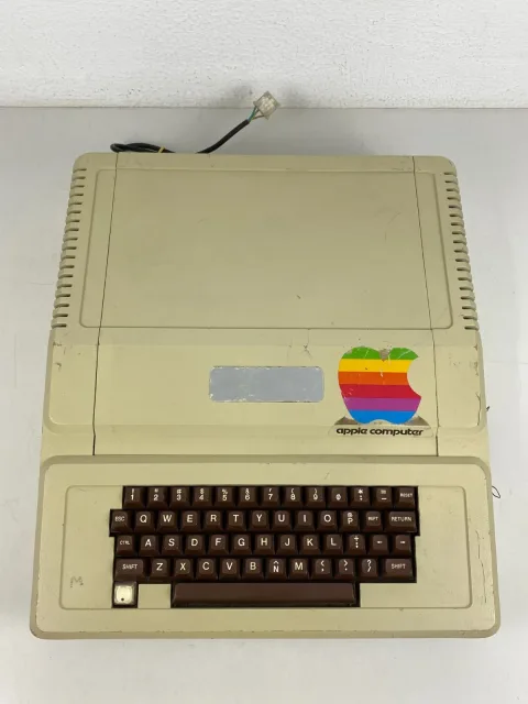 Apple IIe Computer