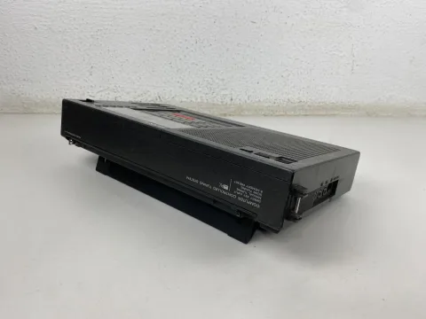 Sony ICF-2001 FM/AM/SSB/CW PLL Synthesized Receiver Radio