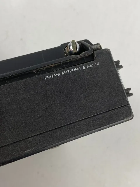 Sony ICF-2001 FM/AM/SSB/CW PLL Synthesized Receiver Radio
