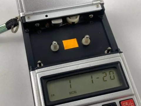 أوشن MC-100 حاسبة ومشغل شريط كاسيت صغير / مسجل صوت