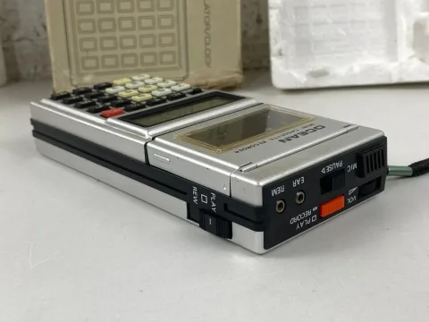 أوشن MC-100 حاسبة ومشغل شريط كاسيت صغير / مسجل صوت