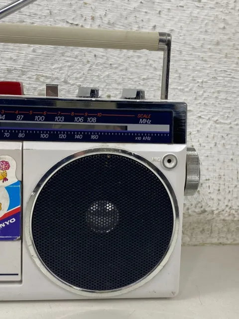 Sanyo M1760F Radio Cassette Recorder