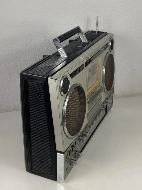 Akai AJ-500FS Boombox Stereo Radio Cassette Recorder Ghettoblaster