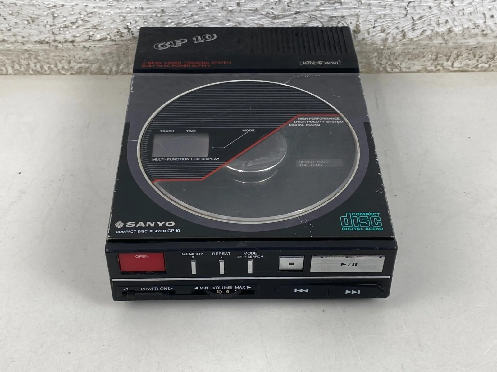 Sanyo CP10 CD Player Portable Portable Hifi 1986