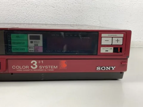 Sony SL-T30ME Red Betamax Video Cassette Recorder / Secam