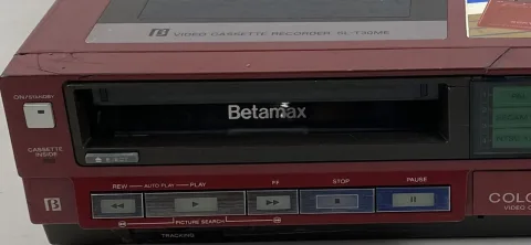 Sony SL-T30ME Red Betamax Video Cassette Recorder / Secam