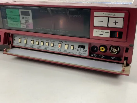 Sony SL-T30ME Red Betamax Video Cassette Recorder / Secam