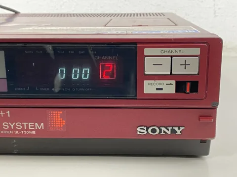 Sony SL-T30ME Red Betamax Video Cassette Recorder / Secam