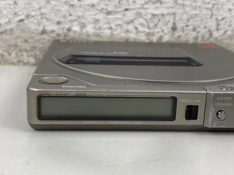 Sony D-250 Discman Portable CD Player Silver