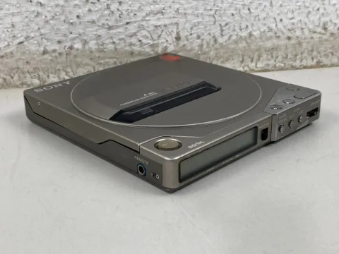 Sony D-250 Discman Portable CD Player Silver