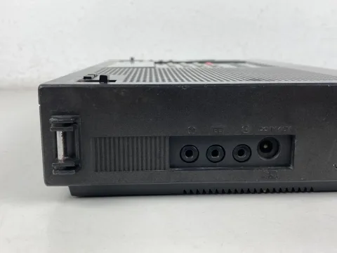 Sony ICF-2001 FM/AM/SSB/CW PLL Synthesized Receiver Radio