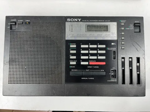 Sony ICF-2001 FM/AM/SSB/CW PLL Synthesized Receiver Radio