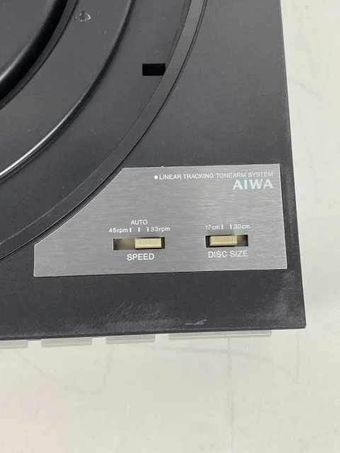 Aiwa LX-30 DC Servo Linear Tracking Turntable