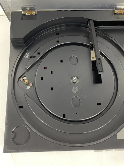 Aiwa LX-30 DC Servo Linear Tracking Turntable
