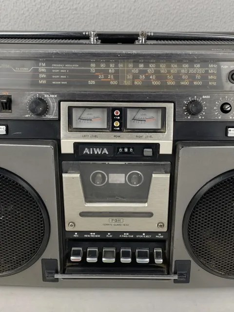 Old School Aiwa 950 Boombox Radio Cassette TPR-950AH Ghettoblaster