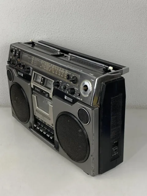Old School Aiwa 950 Boombox Radio Cassette TPR-950AH Ghettoblaster