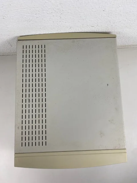Apple Macintosh IIvx Desktop Computer M1350