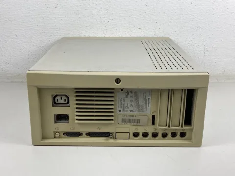 Apple Macintosh IIvx Desktop Computer M1350