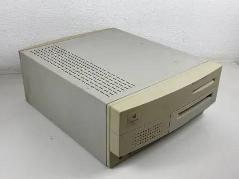 Apple Macintosh IIvx Desktop Computer M1350