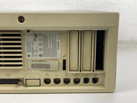Apple Macintosh IIvx Desktop Computer M1350