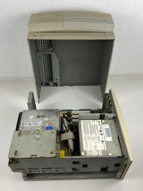 Apple Macintosh IIvx Desktop Computer M1350