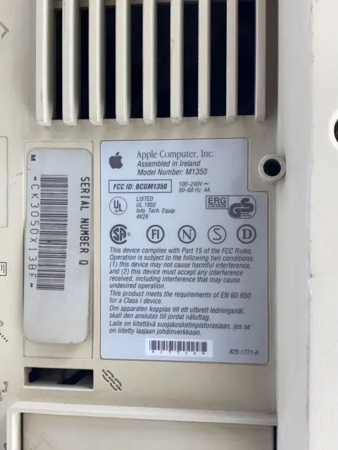 Apple Macintosh IIvx Desktop Computer M1350