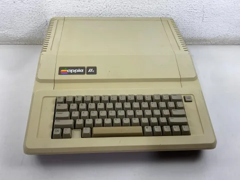 Apple IIe A2S2064 Personal Computer