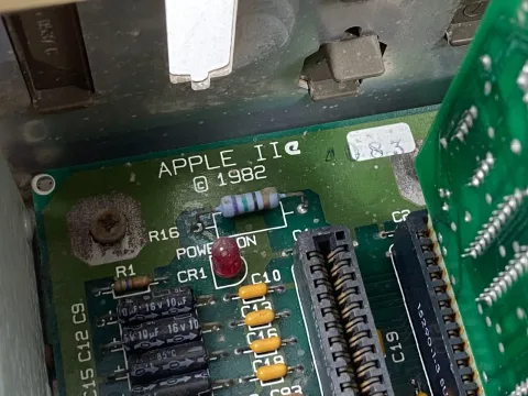 Apple IIe A2S2064 Personal Computer