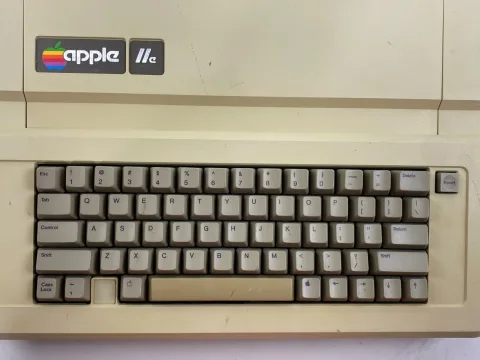 Apple IIe A2S2064 Personal Computer