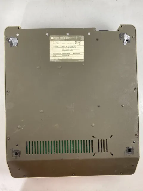 Apple IIe A2S2064 Personal Computer