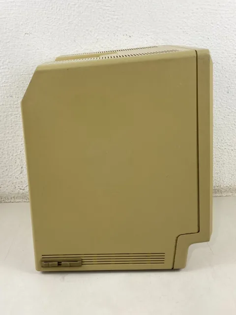Apple Macintosh Plus 1MB M0001AP Computer