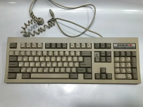 لوحة مفاتيح سلكية PS/2 من Packard Bell موديل 5139