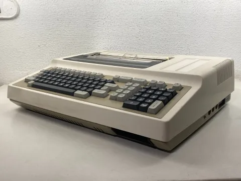 أوكي IF 800 الموديل 20 كمبيوتر شخصي 1980