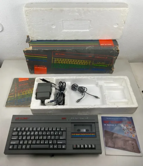 Sinclair ZX Spectrum +2 128K Computer Game Arabic &amp English سنكلير مصر