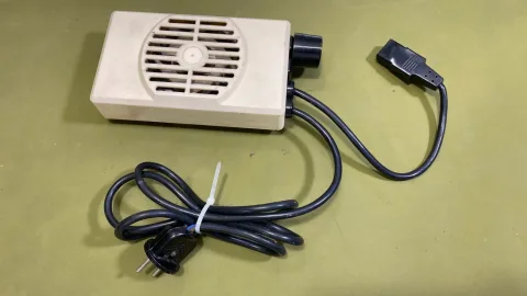 مروحة تبريد خارجية لجهاز Apple IIe / II Plus الشخصي