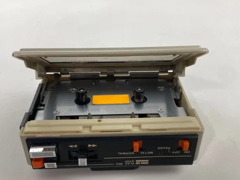 Shebro SB-33 Walkman Cassette Player Recorder