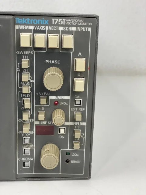 مونيتور شكل موجة/متجه Tektronix 1751