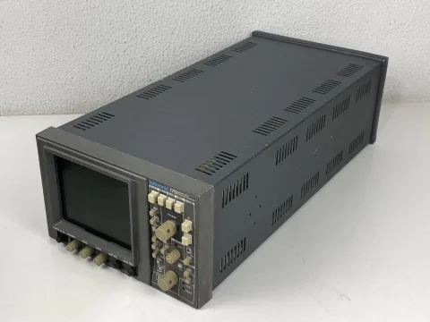مونيتور شكل موجة/متجه Tektronix 1751