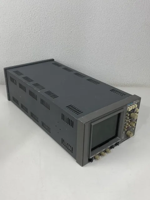 مونيتور شكل موجة/متجه Tektronix 1751