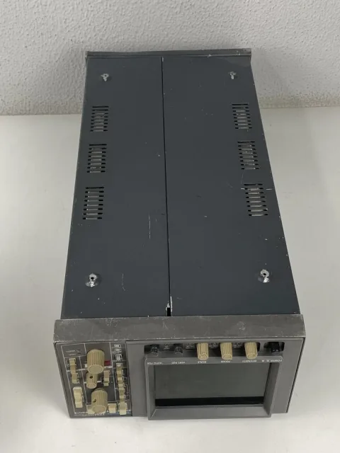 مونيتور شكل موجة/متجه Tektronix 1751