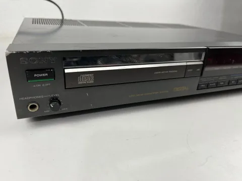 Sony CDP-302 ES Linear Converter system CD player 1984