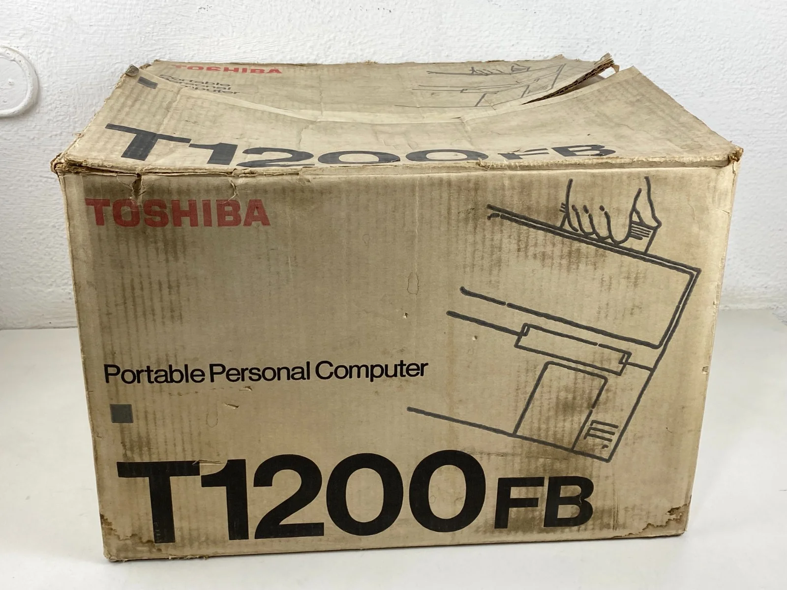 Toshiba T1200 System Unit Model PA7044 Laptop Portable Personal Computer