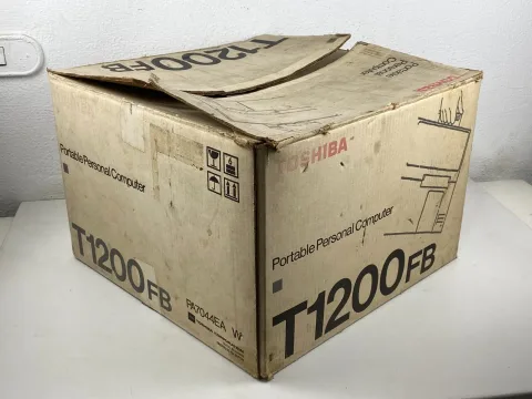 Toshiba T1200 System Unit Model PA7044 Laptop Portable Personal Computer