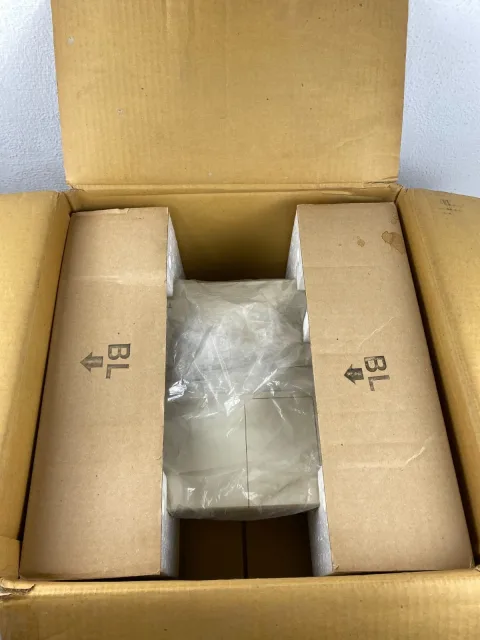 Toshiba T1200 System Unit Model PA7044 Laptop Portable Personal Computer