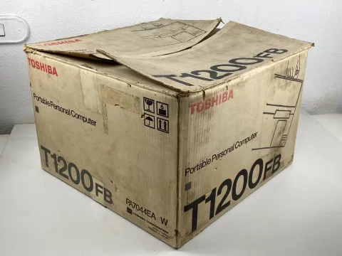 Toshiba T1200 System Unit Model PA7044 Laptop Portable Personal Computer