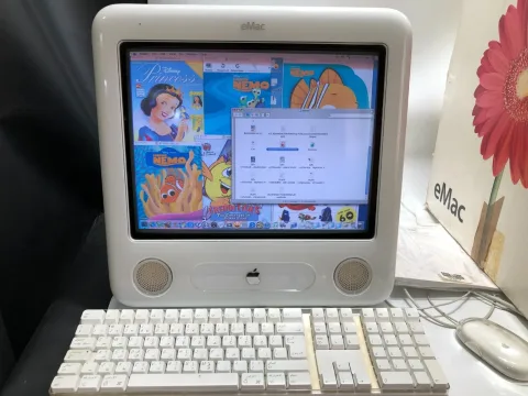 Apple eMAC Computer A1002 Power PC G4 with Photo Shop design Disney Box