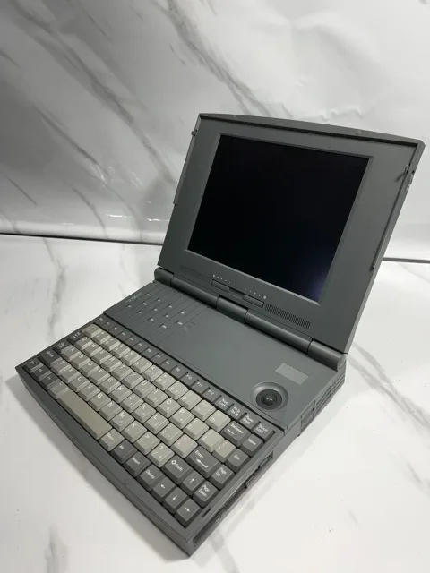 Sager Note Book Laptop Computer 243/1991 with Case