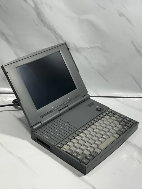 Sager Note Book Laptop Computer 243/1991 with Case